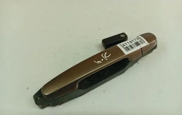 Toyota Avensis T250 Front door exterior handle