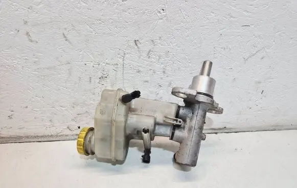 Alfa Romeo 159 Master brake cylinder 32067799B
