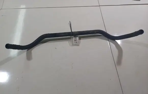 Mercedes-Benz CLS C219 Engine coolant pipe/hose