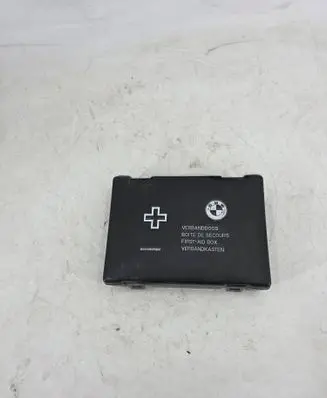 BMW 5 E34 First aid kit