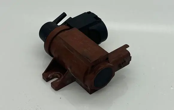 Volvo S40 Turbo solenoid valve 6G9Q9E882CA 70177100 07T049