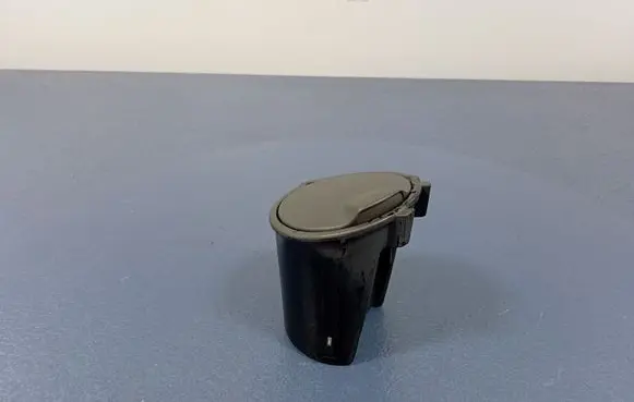 Volvo S60 Glove box 8650463