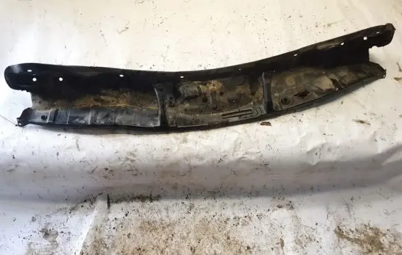 Nissan Terrano Wiper trim