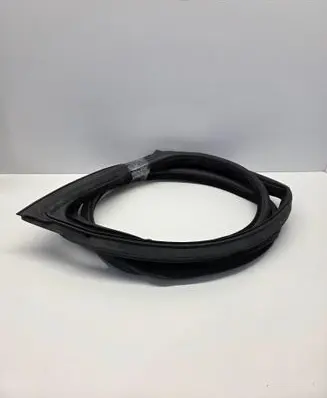BMW 4 F32 F33 Front door rubber seal 7279741