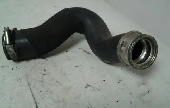 Audi Q7 4L Intercooler hose/pipe 7L6145736A