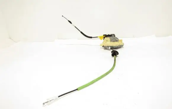 Audi TT TTS Mk2 Front door lock 8j2837016a