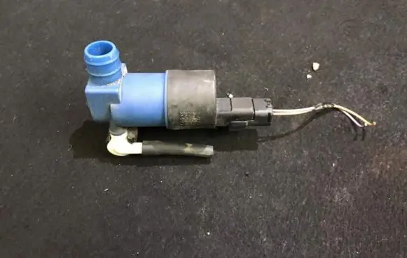 Renault Master II Windscreen/windshield washer pump 9641553880 9641553980