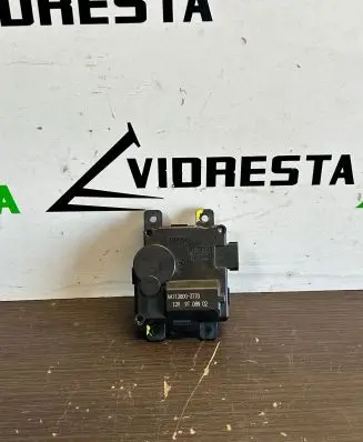 Honda HR-V Air flap motor/actuator AA1138003770 9T08N02