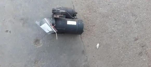 Nissan Primera Starter motor 233000M302