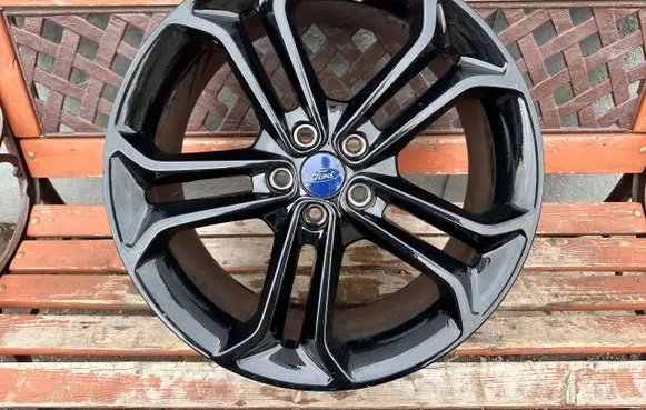 Ford Focus R19 alloy rim 