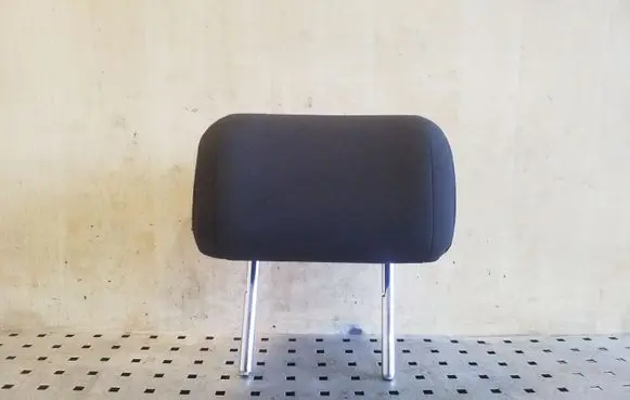 Volkswagen PASSAT B8 Rear seat headrest 