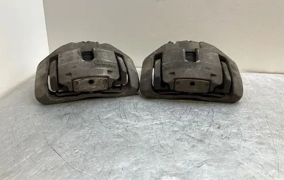 BMW 5 E60 E61 Brake discs and calipers set 6030X 6766557 6766558