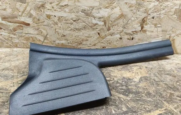 BMW 2 F46 Rear sill trim cover 7362331