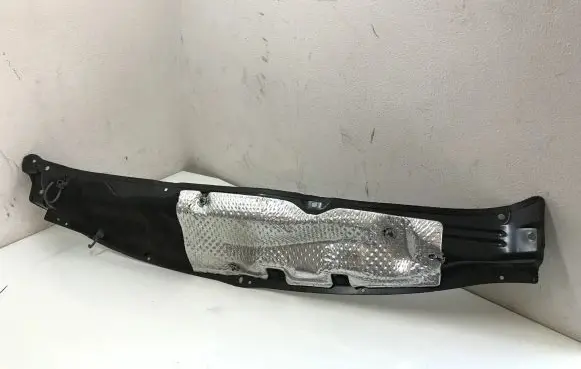 Nissan Pulsar Other engine bay part 663663ZL0