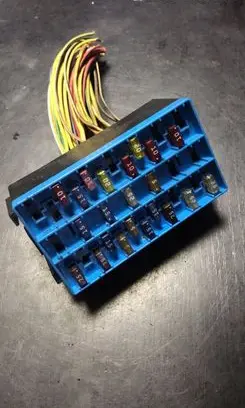 Renault Megane I Fuse module 1096033J