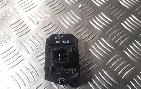 Mitsubishi Space Star Heater blower fan relay 2C518