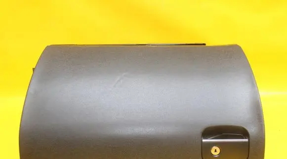 Mercedes-Benz R W251 Glove box