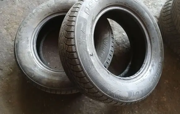 Volkswagen Golf V R15 winter tire 21565R15