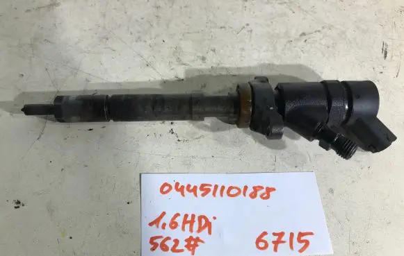 Citroen C5 Fuel injector 0445110188