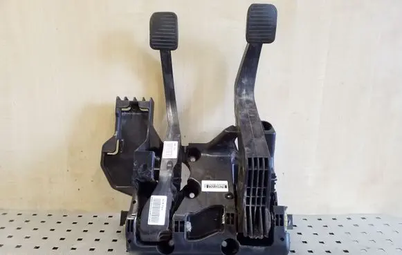 Fiat Ducato Pedal assembly 25863700 2582501056 2586370003