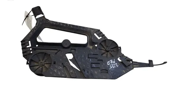 Skoda Octavia Mk2 (1Z) Headlight/headlamp mounting bracket 1Z0941340