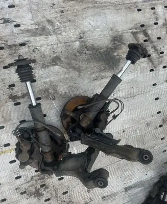 Mercedes-Benz Sprinter W906 Front wheel hub spindle knuckle