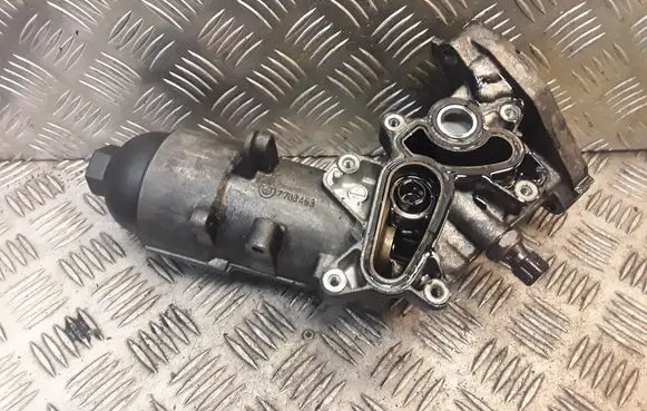 BMW X3 E83 Oil filter cover 7788453