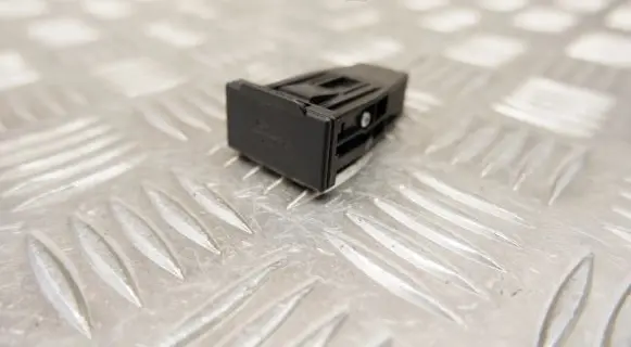 Mitsubishi Outlander USB socket connector K149041