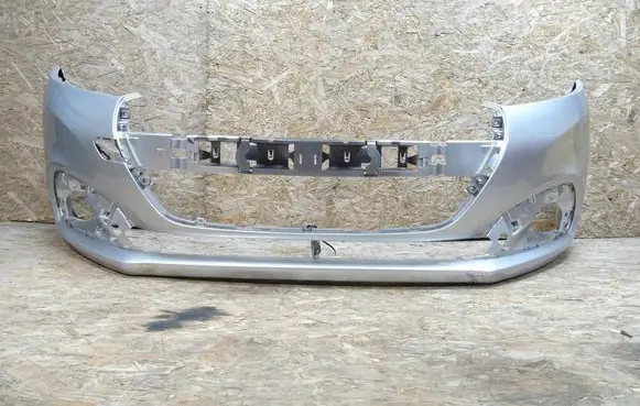 Peugeot 208 Front bumper