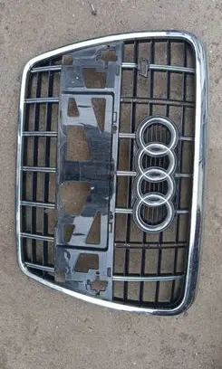 Audi Q5 SQ5 Front bumper upper radiator grill 8R0853651