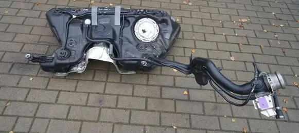 Mercedes-Benz C W205 Fuel tank A2054705600