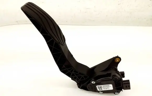 Nissan X-Trail T33 Accelerator throttle pedal 180026RA0B
