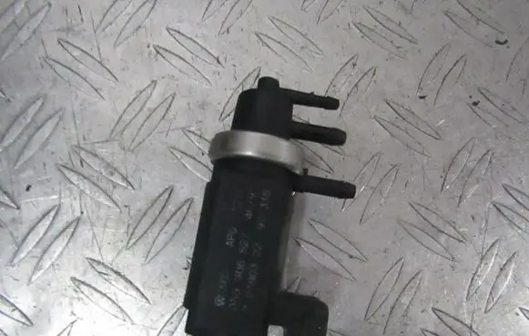 Audi A6 S6 C5 4B Turbo solenoid valve 059906627 1.21903.22