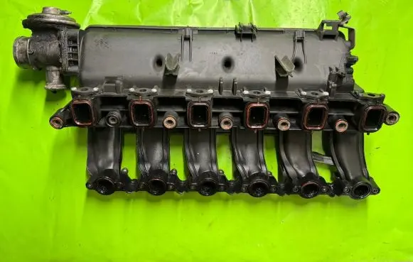 BMW 5 E39 Intake manifold 7785554