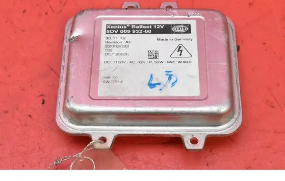 Opel Insignia A Voltage converter/converter module 5DV00993200