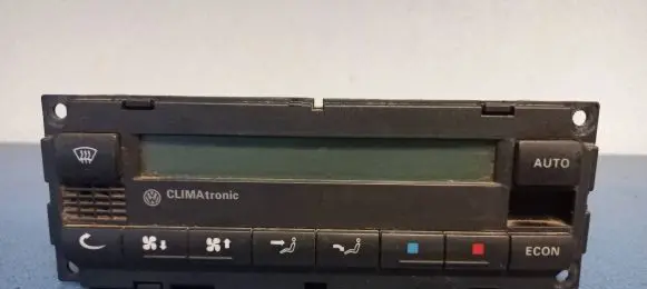 Volkswagen PASSAT B5.5 Climate control unit 0005GP