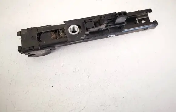 Skoda Octavia Mk2 (1Z) Seat belt adjustment rail 1t0857819