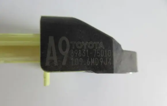 Toyota Auris 150 Airbag deployment crash/impact sensor 8983175010