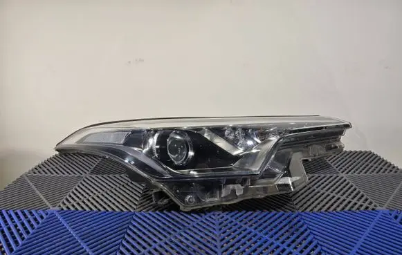 Toyota C-HR I Headlight/headlamp 81110F4011 17672F