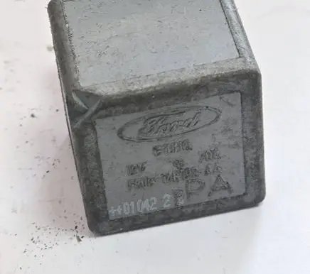 Ford Mondeo MK II Other relay F80b14b192aa