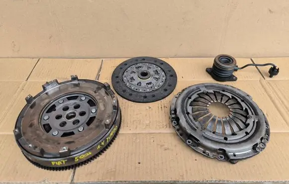 Fiat 500X Clutch set kit 55250895 9223223 55240571