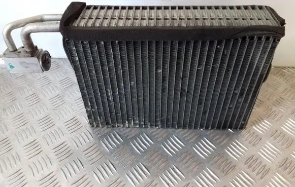 Air conditioning (A/C) radiator (interior)