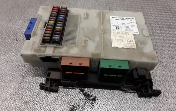 Ford Mondeo MK IV Fuse module 7G9T14A073ED LTQF01125TP 3659AF01125TP