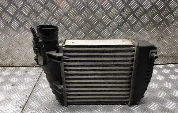 Audi A6 S6 C6 4F Intercooler radiator
