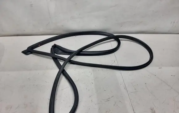 KIA Sportage Rubber seal front door (on door) 821303U000