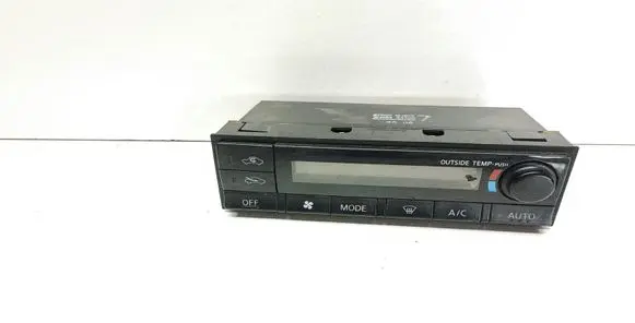 Nissan X-Trail T30 Climate control unit 275008H802