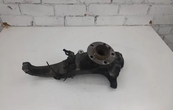 BMW 5 F10 F11 Front wheel hub