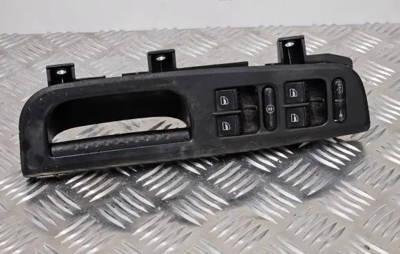 Volkswagen PASSAT B5 Electric window control switch 3B4959793 05073201