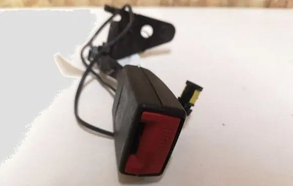 Citroen C5 Rear seatbelt buckle 96561758XT