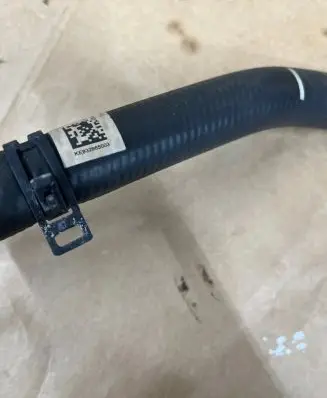 BMW 4 F36 Gran coupe Engine coolant pipe/hose 932965003